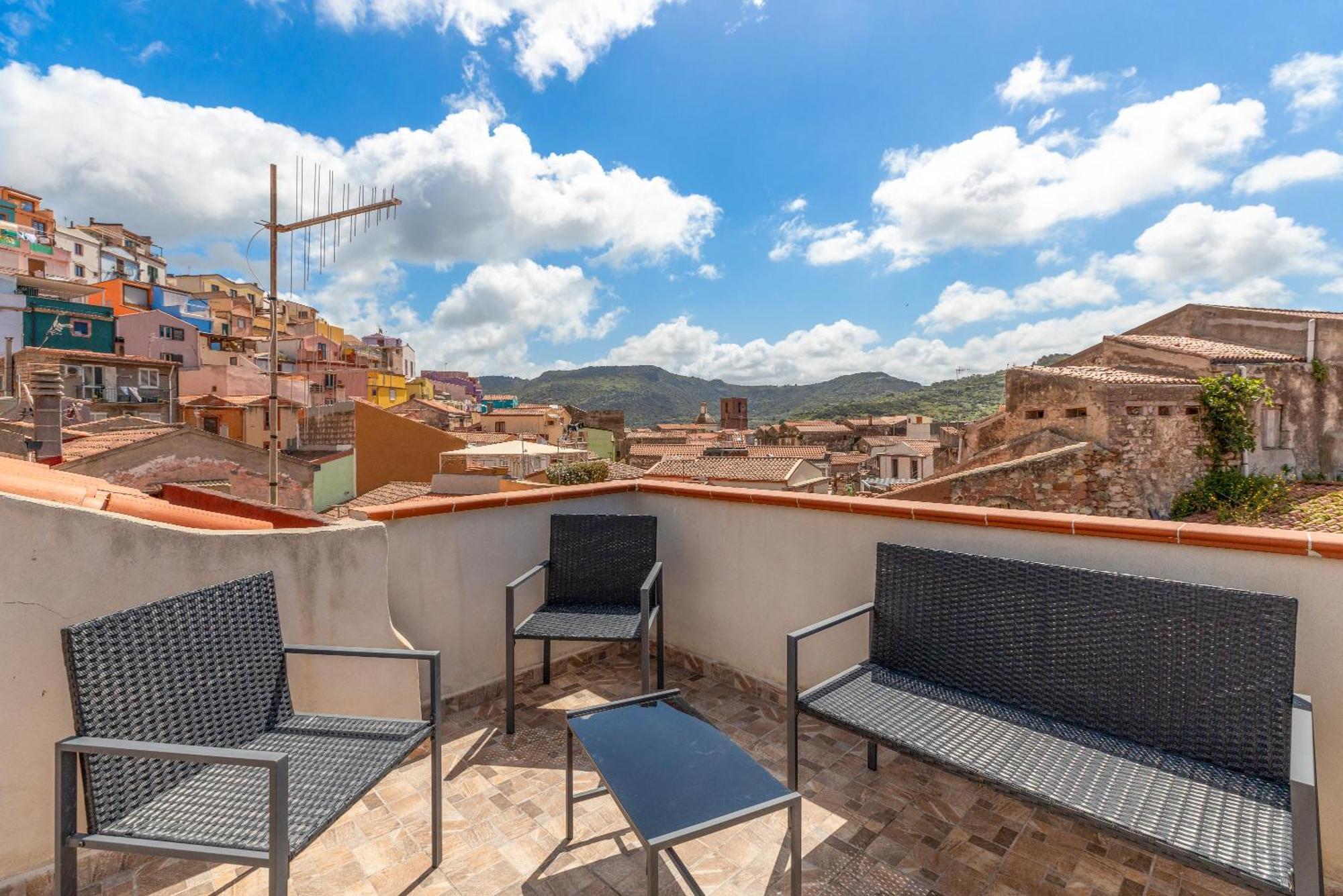 Casa Rocca Bosa Exterior foto